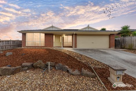 5 Tipperary Cct, Pakenham, VIC 3810