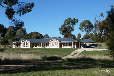 550 White Hut Rd, Clare, SA 5453