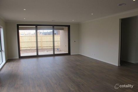 Property photo of 17 Carmine Circuit Burnside VIC 3023