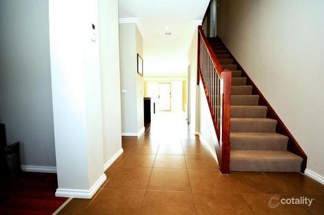 Property photo of 16 Balyang Way Craigieburn VIC 3064
