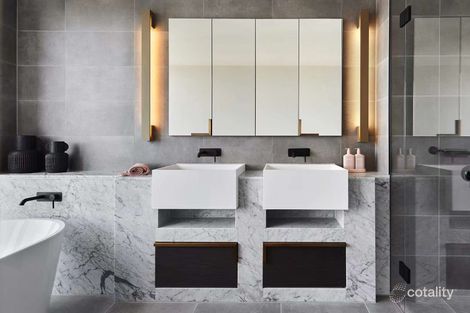 Property photo of 7204/370 Queen Street Melbourne VIC 3000