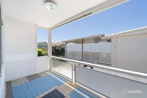 Property photo of 2/51 Flinders Parade Scarborough QLD 4020