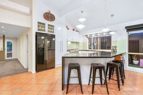 Property photo of 22 Forsyth Court Cranbourne North VIC 3977