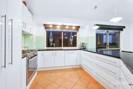 Property photo of 22 Forsyth Court Cranbourne North VIC 3977