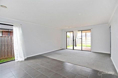 Property photo of 14 Hamish Drive Tarneit VIC 3029