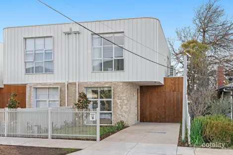 Property photo of 28 Lind Street Strathmore VIC 3041