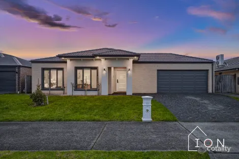 Property photo of 13 Lyndhurst Boulevard Lyndhurst VIC 3975