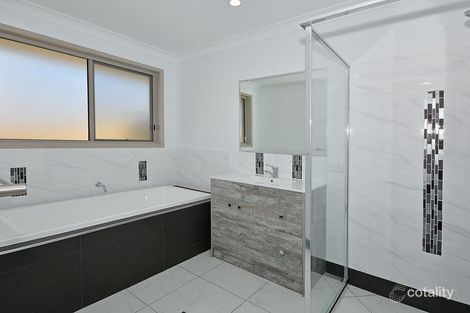 Property photo of 36 Halcyon Drive Wondunna QLD 4655