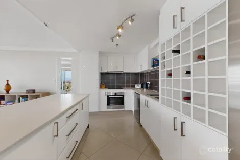 Property photo of 23/20 Cronin Avenue Main Beach QLD 4217