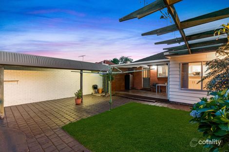 Property photo of 14 Chelmsford Crescent St Albans VIC 3021