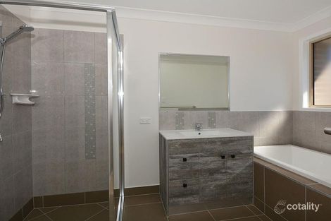 Property photo of 35 Halcyon Drive Wondunna QLD 4655