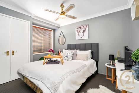 Property photo of 8 Delage Place Ingleburn NSW 2565