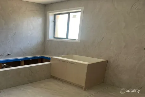 Property photo of 13 Granite Crescent Fraser Rise VIC 3336