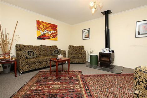 Property photo of 73 Keverstone Circuit Isabella Plains ACT 2905
