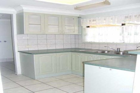 Property photo of 4 Cotswold Street Mount Warren Park QLD 4207