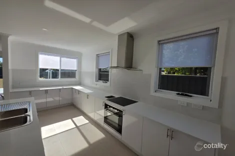 Property photo of 2 Lakeview Avenue Gorokan NSW 2263
