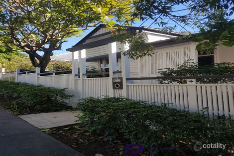 48 Sixth Ave, Windsor, QLD 4030