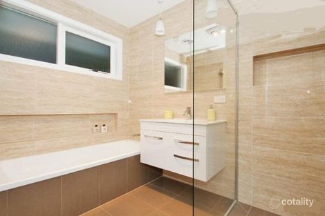 Property photo of 14 Statesman Crescent Mooroolbark VIC 3138