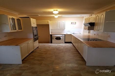 Property photo of 60 Mariana Crescent Lethbridge Park NSW 2770