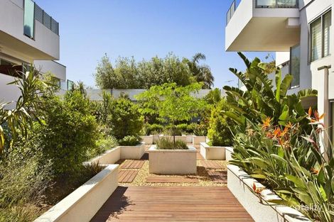 Property photo of 13/86-88 Beach Road Sandringham VIC 3191