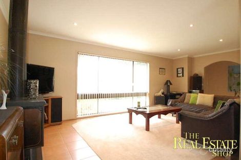 Property photo of 21 Watkins Street Wanniassa ACT 2903