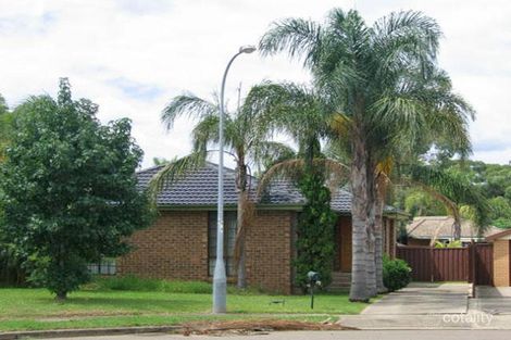 13 Dandenong Cl, Bossley Park, NSW 2176
