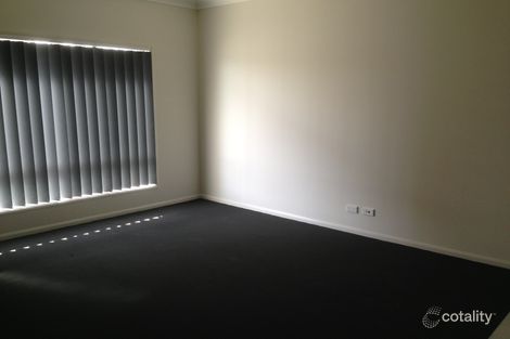 Property photo of 34 Blackwood Circuit Cameron Park NSW 2285