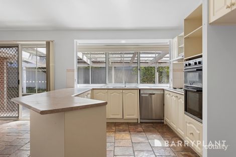 Property photo of 3 Redmore Court Berwick VIC 3806