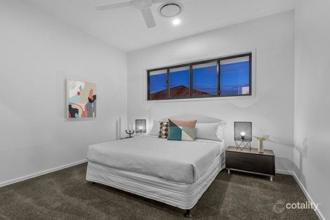 Property photo of 207B Riding Road Balmoral QLD 4171