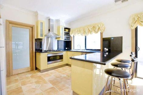 Property photo of 37 Markham Way Altona Meadows VIC 3028