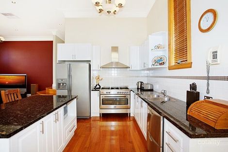 Property photo of 32 Kerferd Street Essendon North VIC 3041