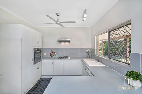 2 Flynn Cl, Clifton Beach, QLD 4879