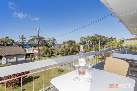 Property photo of 16 New Street Caves Beach NSW 2281