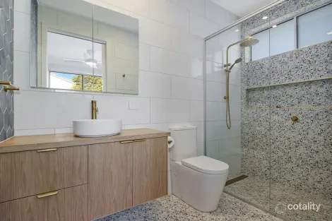 Property photo of 2/190 Lawrence Street Wodonga VIC 3690