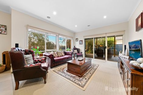 Property photo of 60 Scarlet Crescent Pakenham VIC 3810