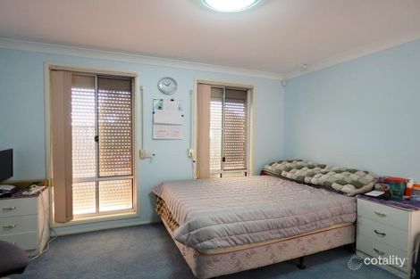 Property photo of 4 Wellesley Place Green Valley NSW 2168