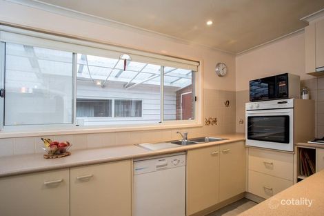 Property photo of 27 High Street Kangaroo Flat VIC 3555