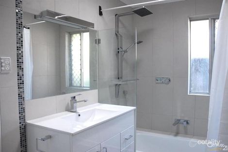 Property photo of 5B Brecon Place Wanneroo WA 6065