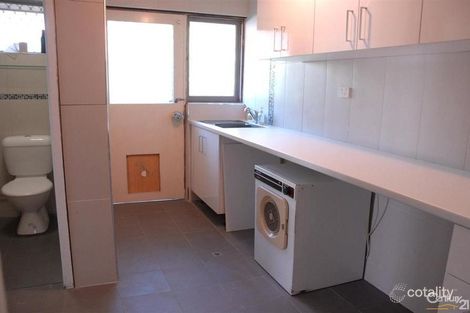 Property photo of 5B Brecon Place Wanneroo WA 6065