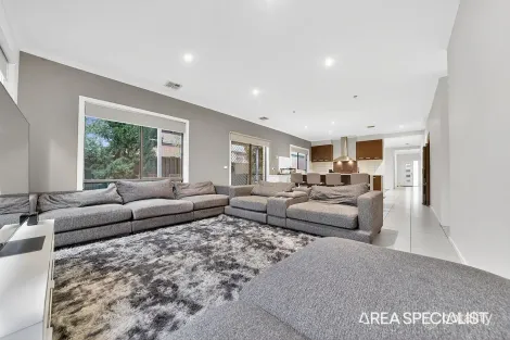 Property photo of 39 Brockwell Crescent Manor Lakes VIC 3024