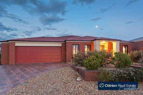 Property photo of 44 Jamieson Way Berwick VIC 3806