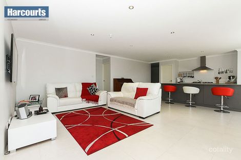 8 Ailette Elb, Wattle Grove, WA 6107