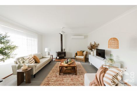 17 Preston Rd, Parmelia, WA 6167