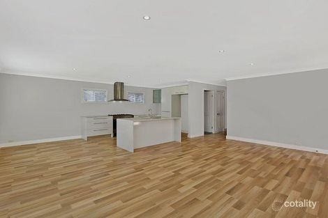 Property photo of 19 Blenheim Avenue Berkeley Vale NSW 2261