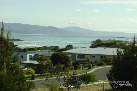 11 Gordon Hts, Bicheno, TAS 7215