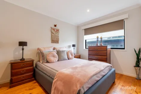 Property photo of 1 Durban Court Epping VIC 3076