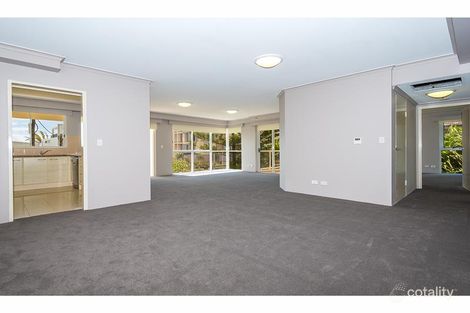 Property photo of 4/59 Pacific Street Main Beach QLD 4217