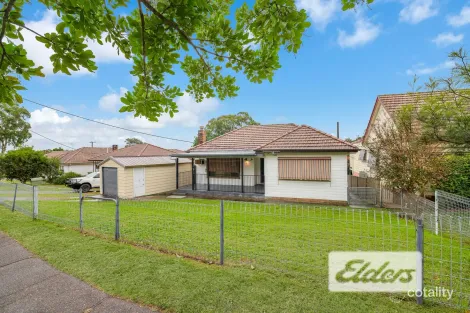 8 Bardia Rd, Shortland, NSW 2307