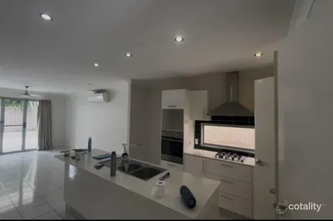 Property photo of 1/1 Valhalla Street Clinton QLD 4680