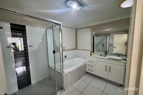 Property photo of 1/1 Valhalla Street Clinton QLD 4680